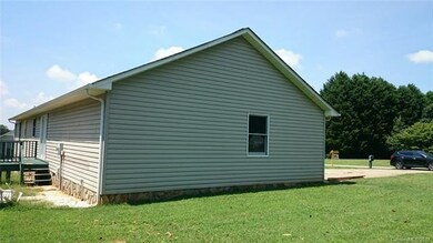 2142 Oklahoma Ct, Lincolnton, NC 28092 - photo 4