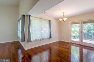 14725 Pebble Hill Ln, North Potomac, MD 20878 - photo 7