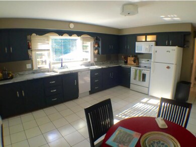 18 Savoie St, Bedford, NH 03110 - photo 6