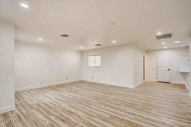 6537 E Hubbell St Scottsdale-small-013-0
