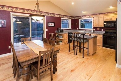 63525 Stacy Ln, Bend, OR 97701 - photo 5