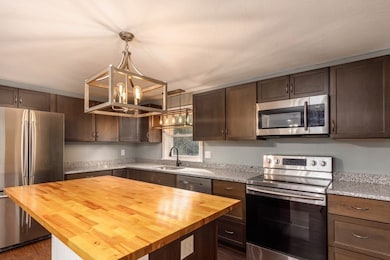 706 Brown St, Winchendon, MA 01475 - photo 3