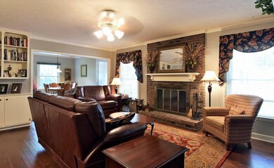 1707 Lowell Ln, Albany, GA 31707 - photo 6