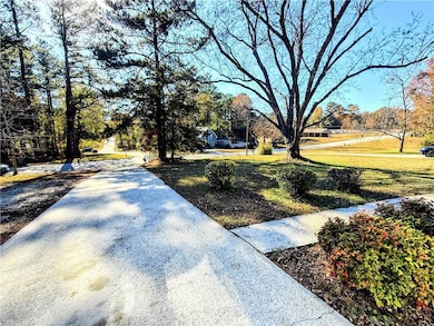 3174 Newcastle Way, Snellville, GA 30039 - photo 6