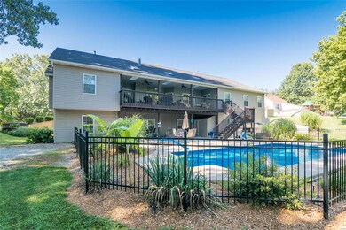 207 Meyer Dr, Collinsville, IL 62234 - photo 2