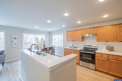 820 SE Bayshore Cir, Corvallis, OR 97333 - photo 7