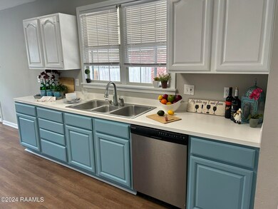 705 W Lagrange St, Lake Charles, LA 70605 - photo 5