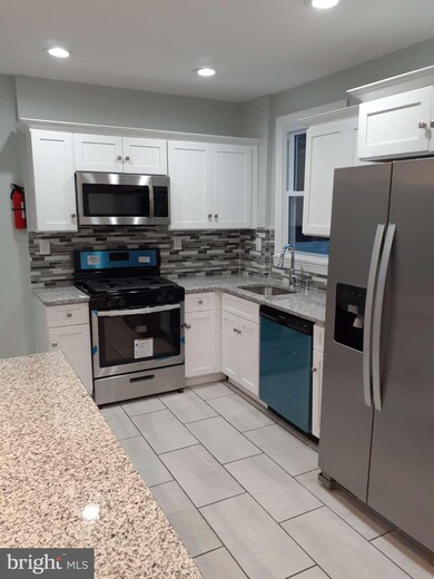 422 Laurel Rd, Lansdowne, PA 19050 - photo 5