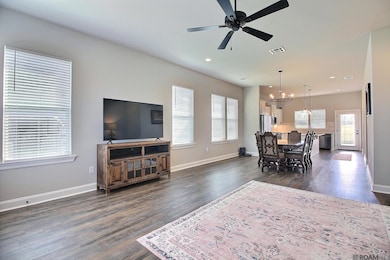 10462 Highcrest Dr, Denham Springs, LA 70706 - photo 6