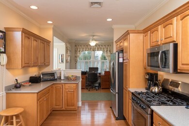 160 Spring Meadow Ln, Hanover, MA 02339 - photo 2