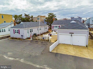 124 E 17th St unit 2, Ship Bottom, NJ 08008 - photo 2