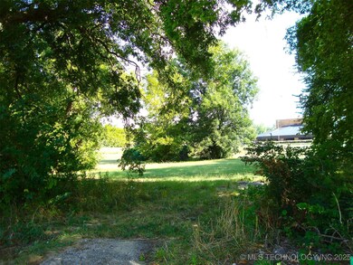 600 E 7th St, Okmulgee, OK 74447 - photo 6