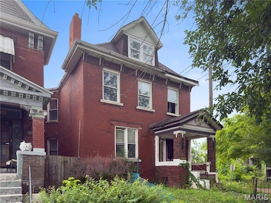 2901 University St, Saint Louis, MO 63107 - photo 3