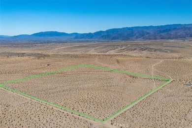 70147 Cove View Rd, Twentynine Palms, CA 92277 - photo 2