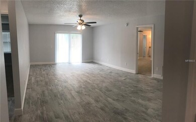 Living/dining combo