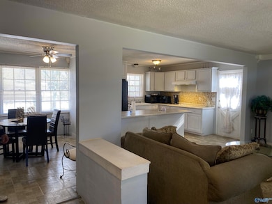 6020 Rickwood Dr NW, Huntsville, AL 35810 - photo 6