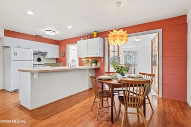 06-Kitchen & Dining