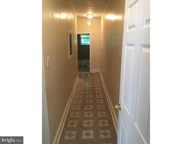 447 W Bringhurst St unit 3FL, Philadelphia, PA 19144 - photo 2