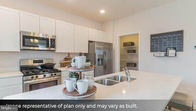 134 Snoopy Ln, Lower Frederick Township, PA 18074 - photo 6