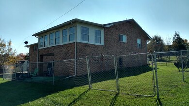 2241 Joe Stephens Rd, Morristown, TN 37814 - photo 5