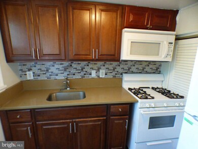 3830 26th Ave, Temple Hills, MD 20748 - photo 7