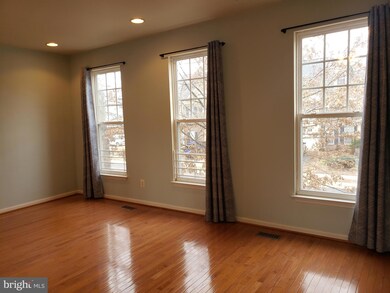 9155 Cascade Falls Dr, Bristow, VA 20136 - photo 2
