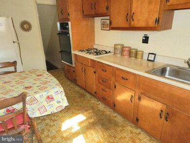 1031 Winsford Rd, Towson, MD 21204 - photo 6