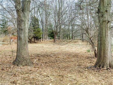 6437 Hampsher Rd, New Franklin, OH 44216 - photo 3