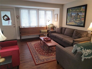 221 W Madison St, Tipton, IN 46072 - photo 3