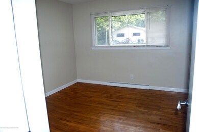 5_Wayland_bedroom