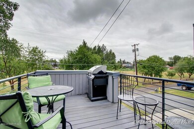Upper deck