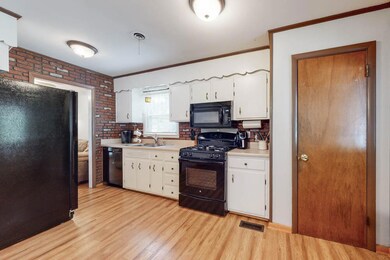 7 Kitchen!