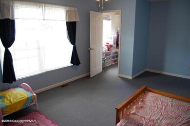 117 Michaels Run Rd, Stroudsburg, PA 18360 - photo 3