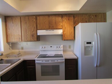 2425 E Robert e Lee St, Phoenix, AZ 85032 - photo 3