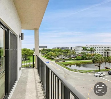 8167 NW 41st St unit E-406, Doral, FL 33166 - photo 2