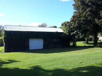 Parking Lot/Garage