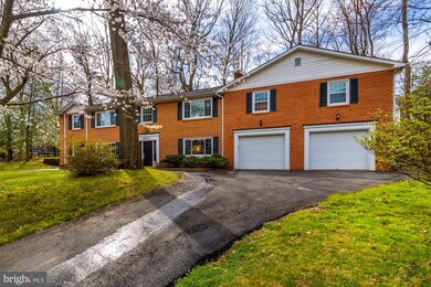 8902 Transue Dr, Bethesda, MD 20817 - photo 3