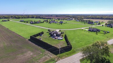 2407 N 4220th Rd, Sheridan, IL 60551 - photo 7