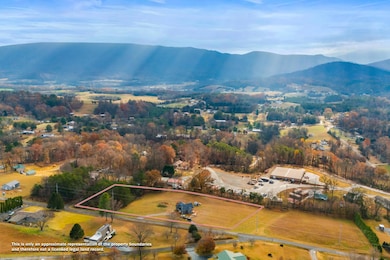 141 Robert e Lee Dr, Newport, TN 37821 - photo 5