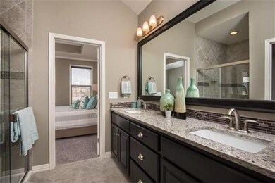 115 Wenonga Cir, Raymore, MO 64083 - photo 5