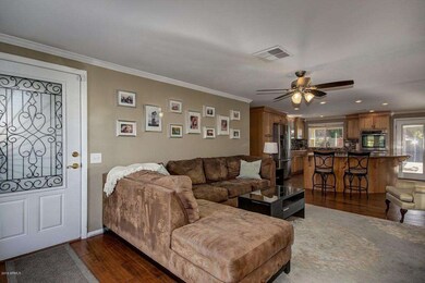 Living room 2