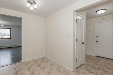 1220 S Lorraine Rd unit 3, Wheaton, IL 60189 - photo 5