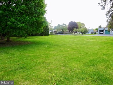 0 N 4th St, Womelsdorf, PA 19567 - photo 2