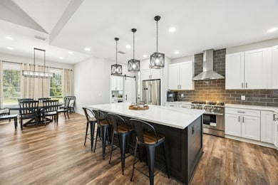Huge Kitchen island Bar