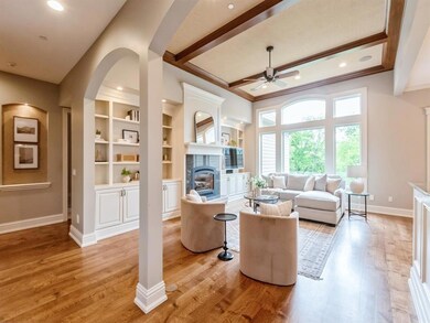 3123 162nd St, Urbandale, IA 50323 - photo 4