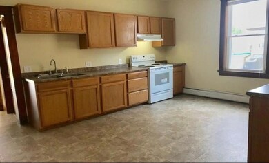 9 LaSalle #1 kitchen, stove view