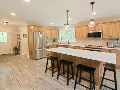Kitchen with Center Isalnd