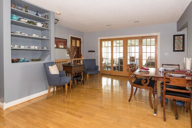4428 Old Colony-05