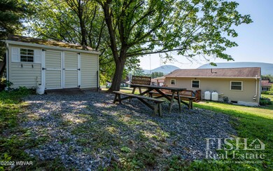 42 Spruce St, Lock Haven, PA 17745 - photo 6