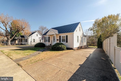 410 E East Rockingham St, Elkton, VA 22827 - photo 4